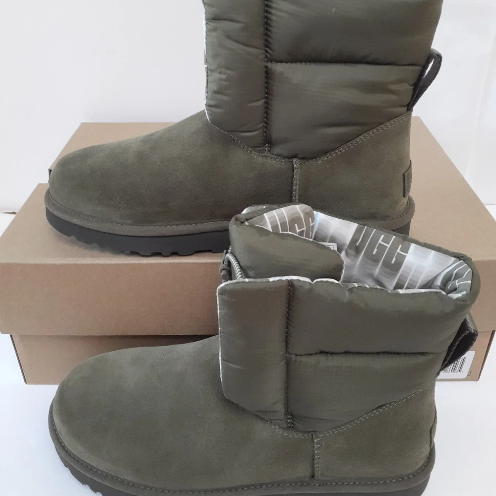UGG Classic Maxi Toggle Boots Sz 9